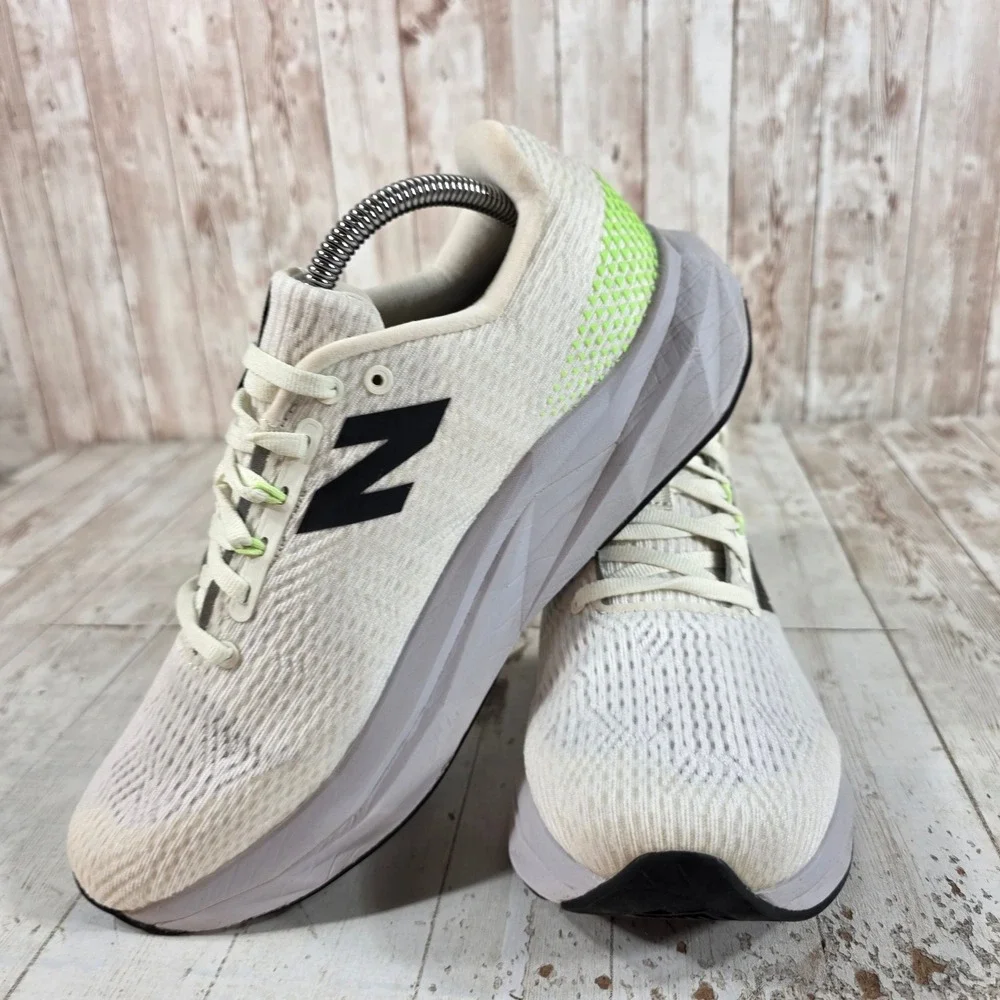 New Balance FuelCell Propel v3 Womens 10 Running Shoes White WFCPRCG3
